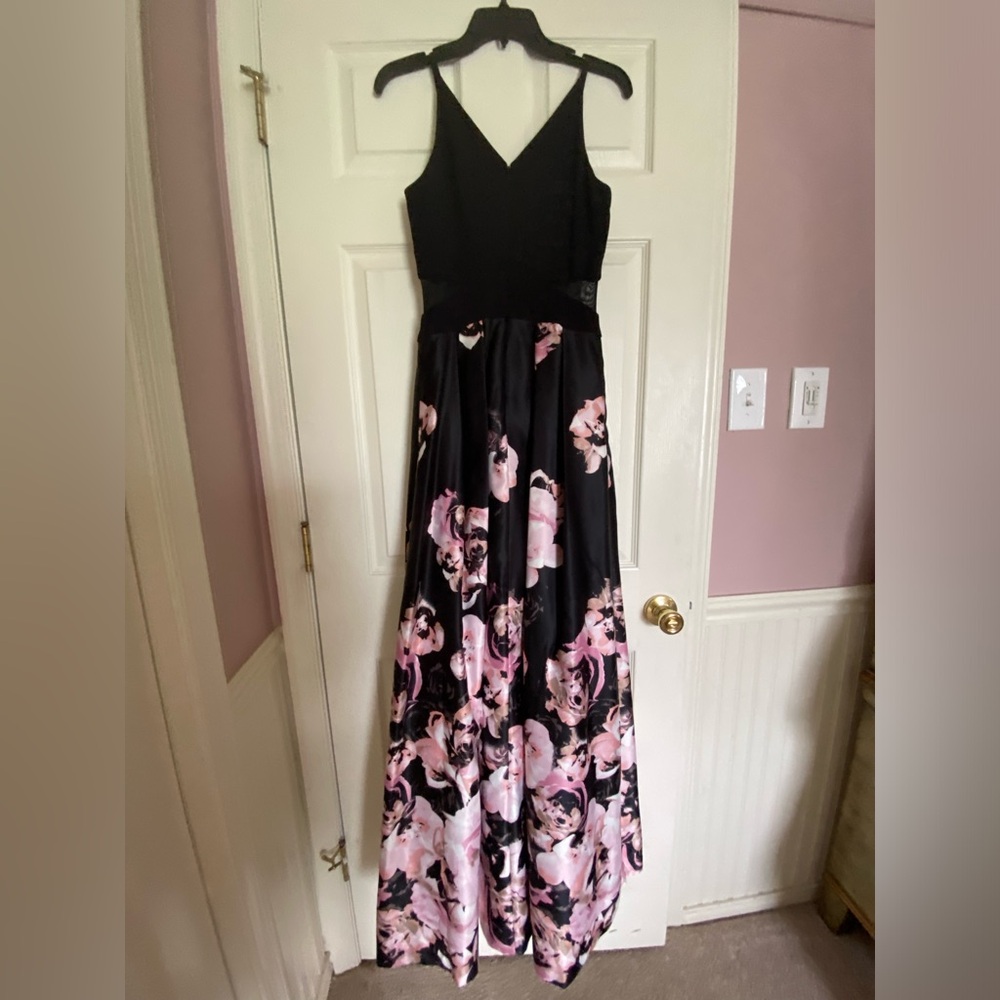 Xscape Formal Gown Dress Black and Pink. Size 4